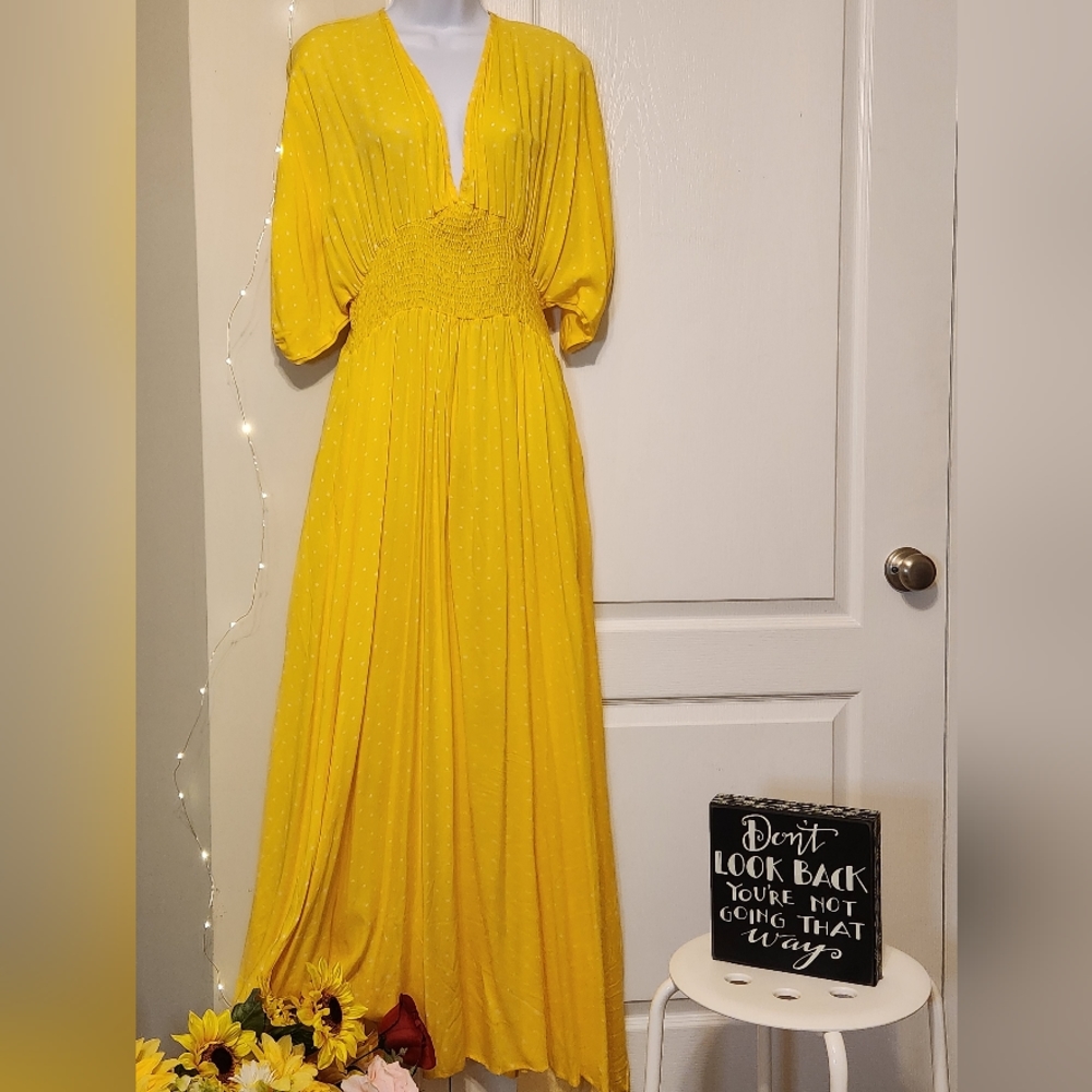 Plus Size Yellow Polka-dot Dress